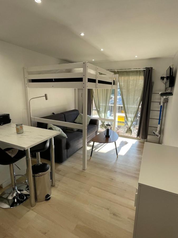 Studio Climatise Piscine Et Proche Plage Sanary-sur-Mer Exteriér fotografie